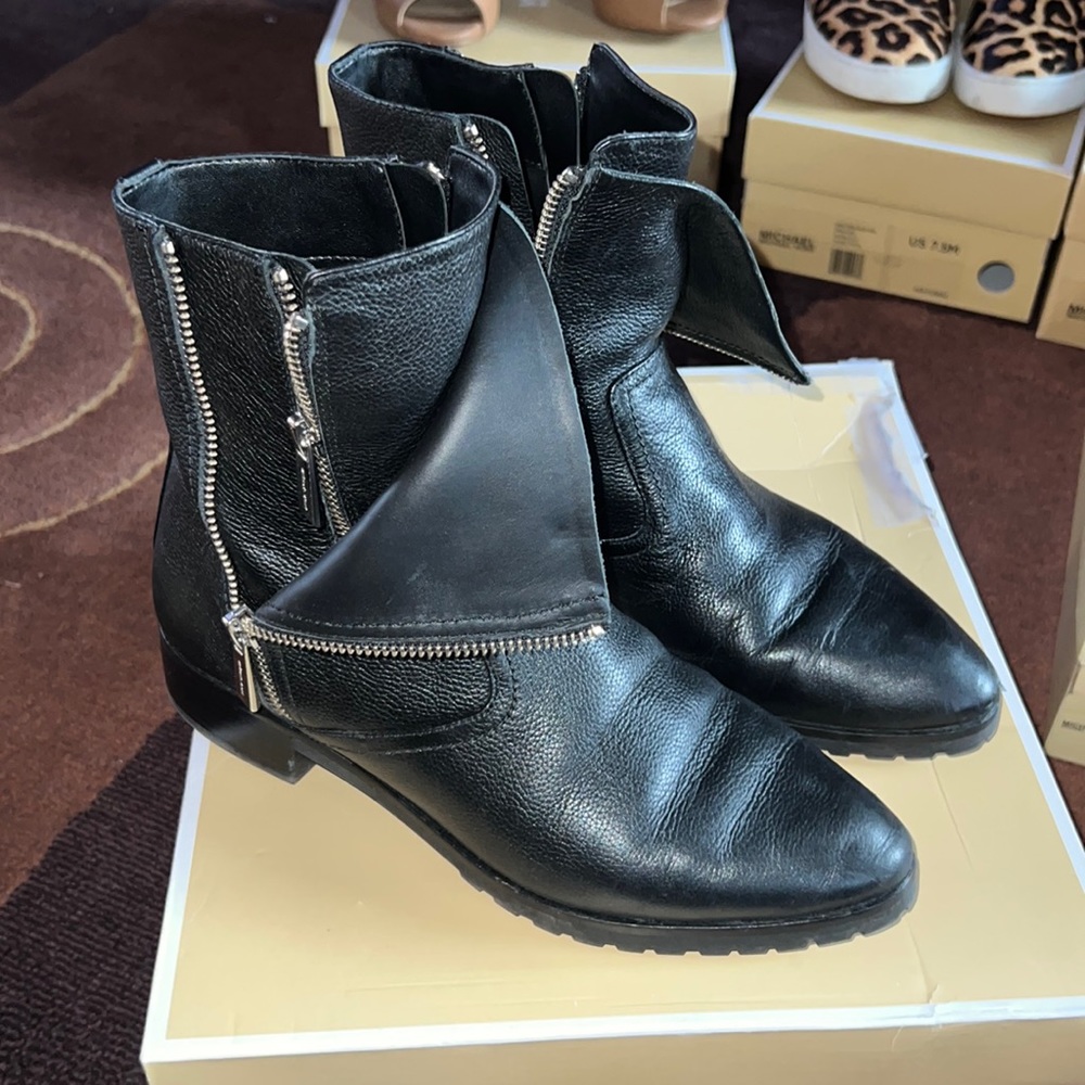 Black Michael Kors Andi Flat Leather Bootie women’s 7.5